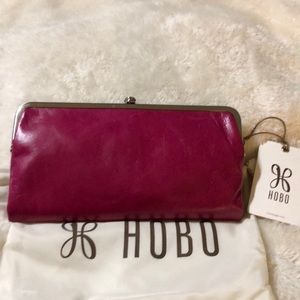 HOBO Lauren Wallet Vintage Hide Fuchsia